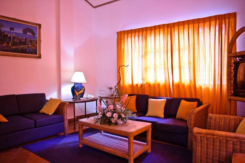 Kinam Hotel Petionville Room photo